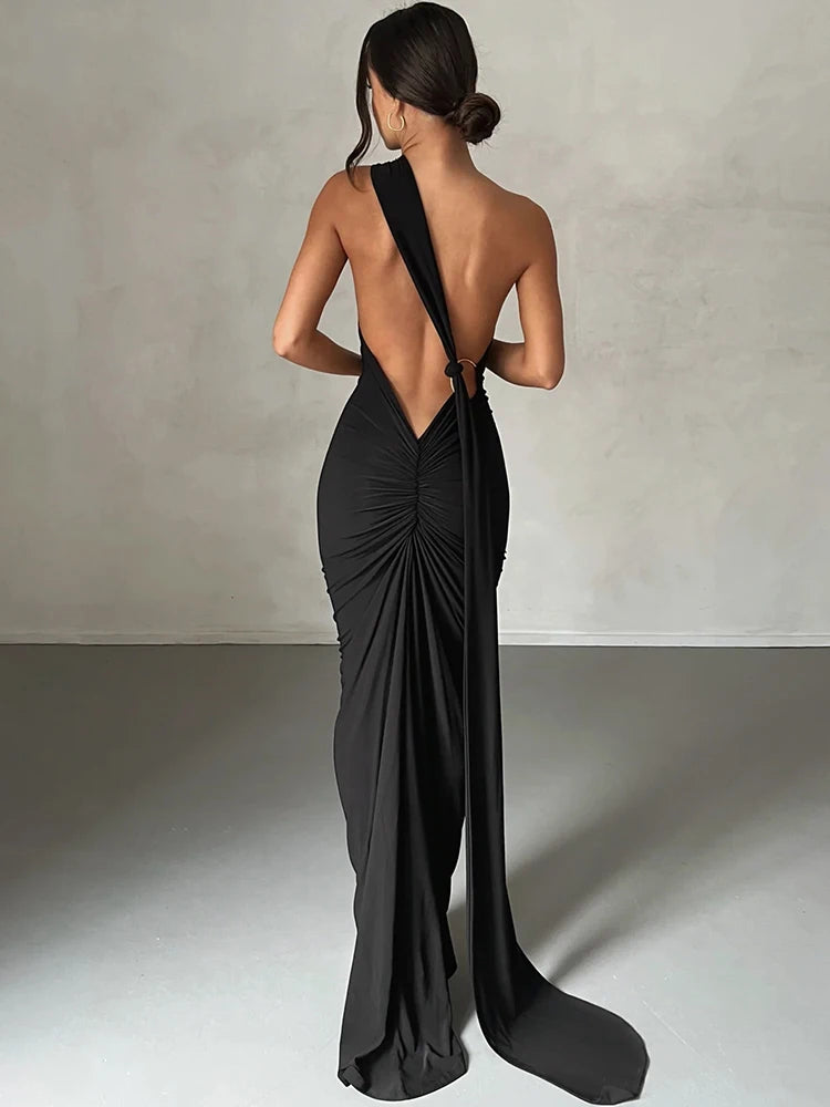 Lunéra Curve – One-Shoulder Backless Maxi Dress with a Sculpted Ruched Silhouette
