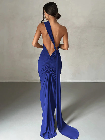 Lunéra Curve – One-Shoulder Backless Maxi Dress with a Sculpted Ruched Silhouette