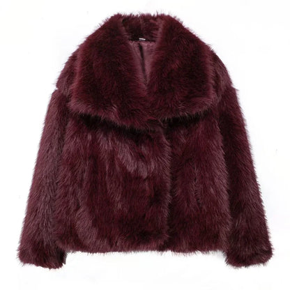 Velouré Coat – Plush Faux-Fur Outerwear with a Soft, Modern Winter Silhouette