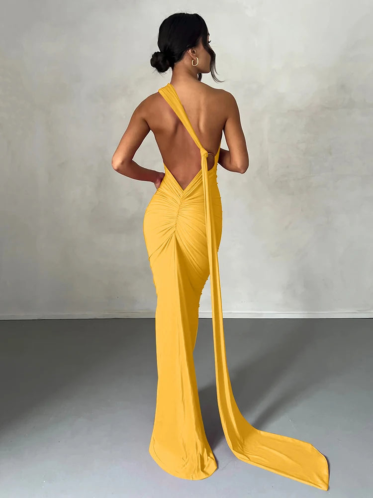 Lunéra Curve – One-Shoulder Backless Maxi Dress with a Sculpted Ruched Silhouette
