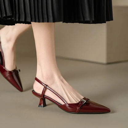 VerniÉlise Heels – Patent Leather Slingback with a Refined Pointed Silhouette and Effortless Summer Comfort