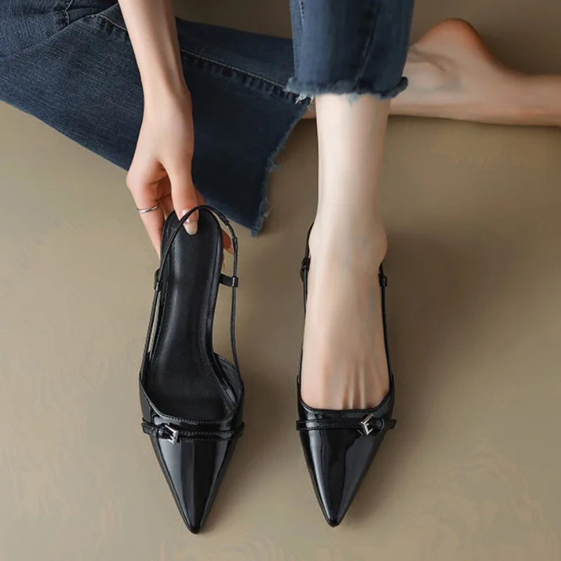 VerniÉlise Heels – Patent Leather Slingback with a Refined Pointed Silhouette and Effortless Summer Comfort