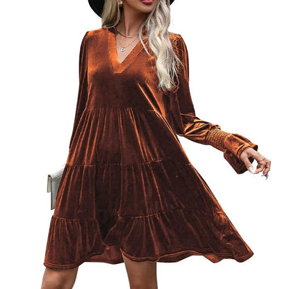 Celestine Glow – Backless Sequin Halter Mini Dress with a Sleek Party-Chic Silhouette