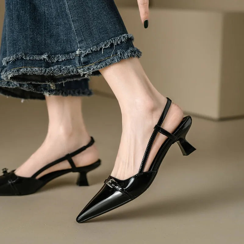 VerniÉlise Heels – Patent Leather Slingback with a Refined Pointed Silhouette and Effortless Summer Comfort