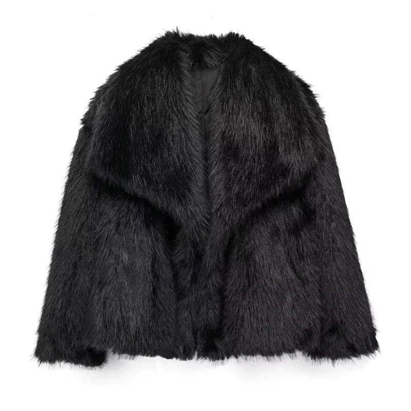 Velouré Coat – Plush Faux-Fur Outerwear with a Soft, Modern Winter Silhouette