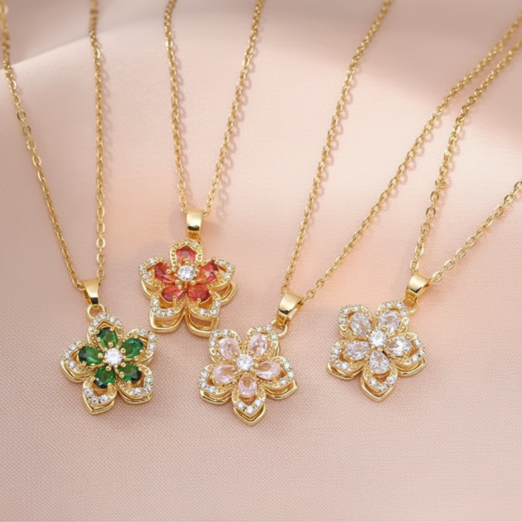 LunaFlower - Necklace With Rotating Petals